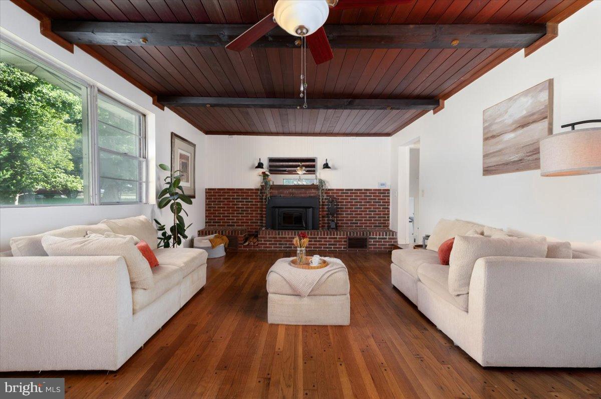 HERNWOOD HEIGHTS - Residential