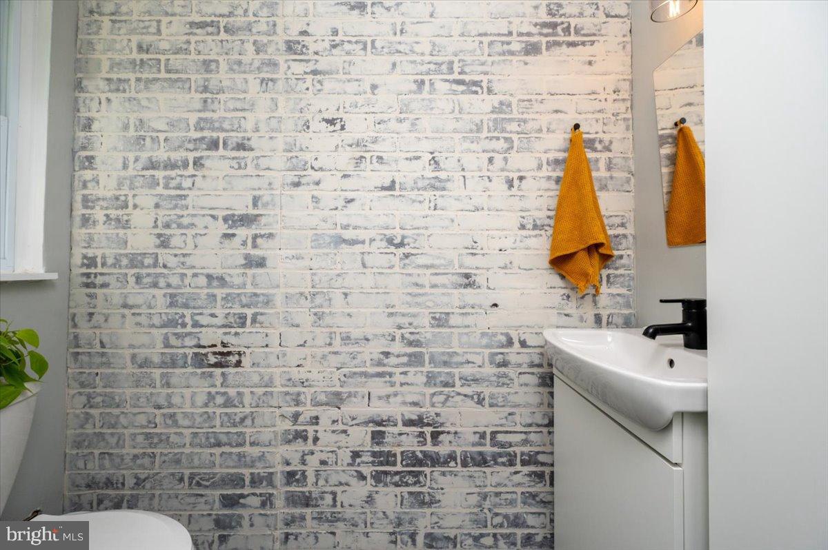 HERNWOOD HEIGHTS - Residential