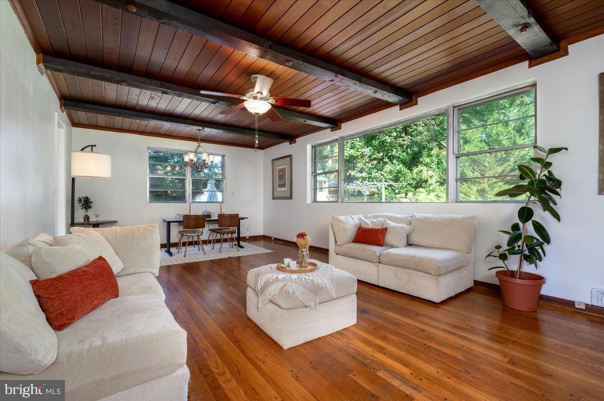 HERNWOOD HEIGHTS - Residential