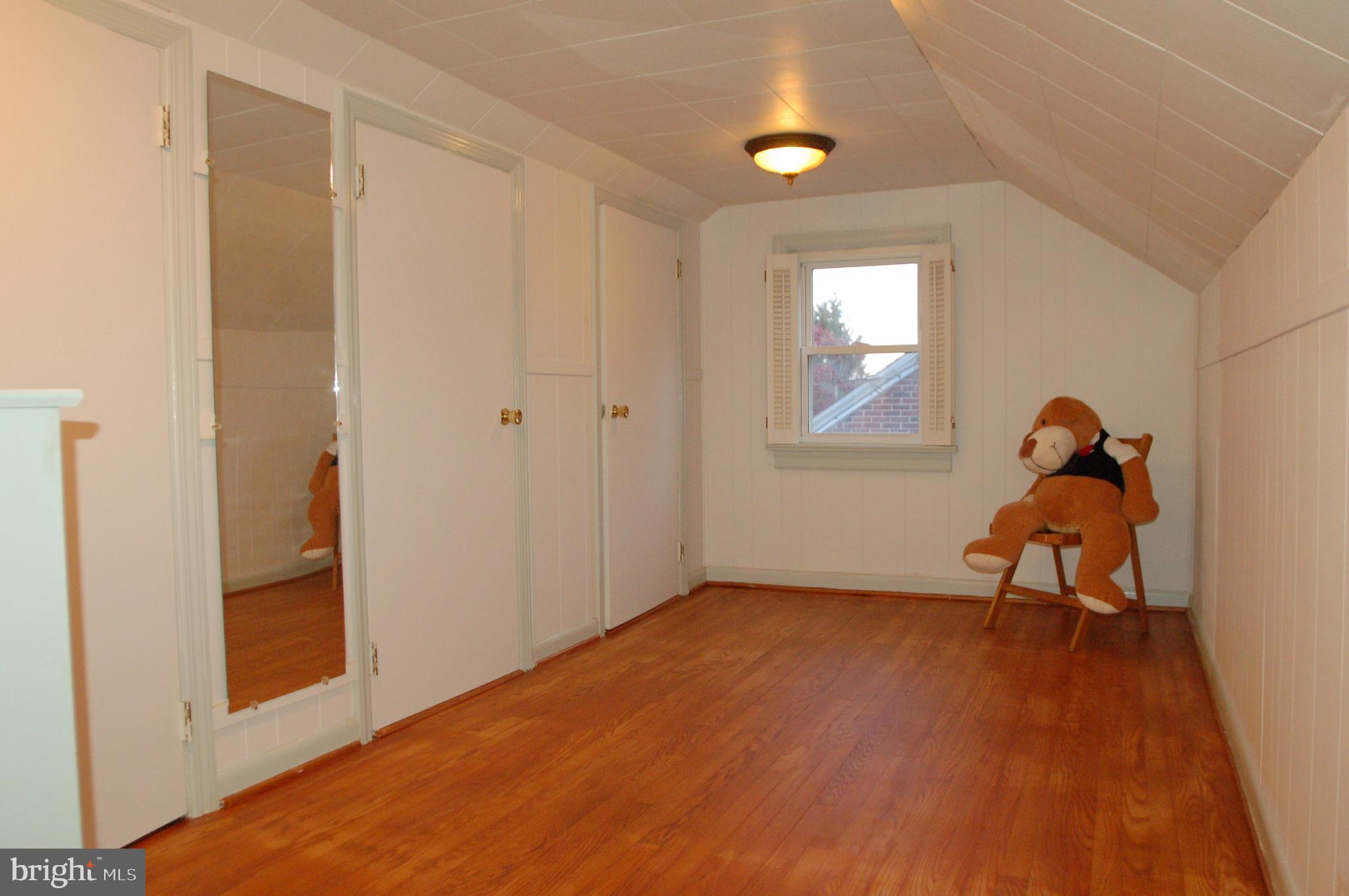 MANOR RIDGE - Residential