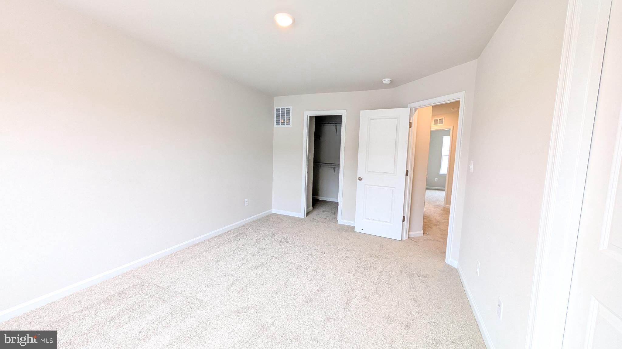 RED CLOVER MEADOWS - Residential Lease