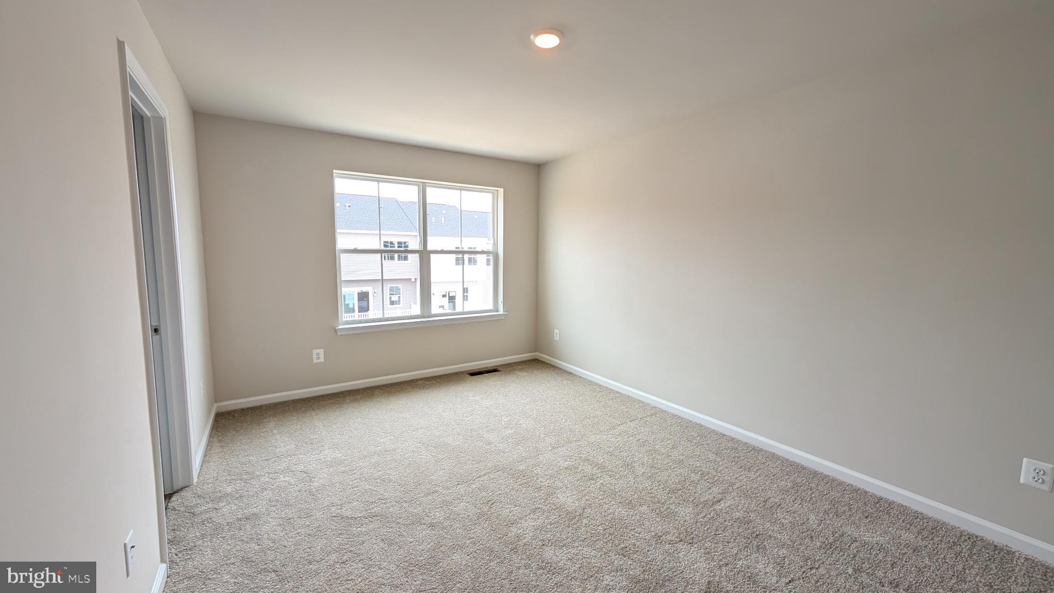 RED CLOVER MEADOWS - Residential Lease