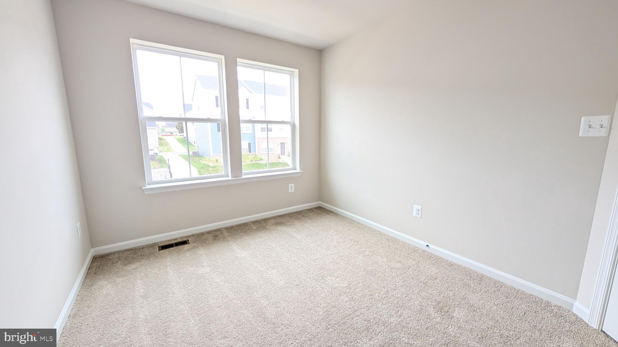 RED CLOVER MEADOWS - Residential Lease