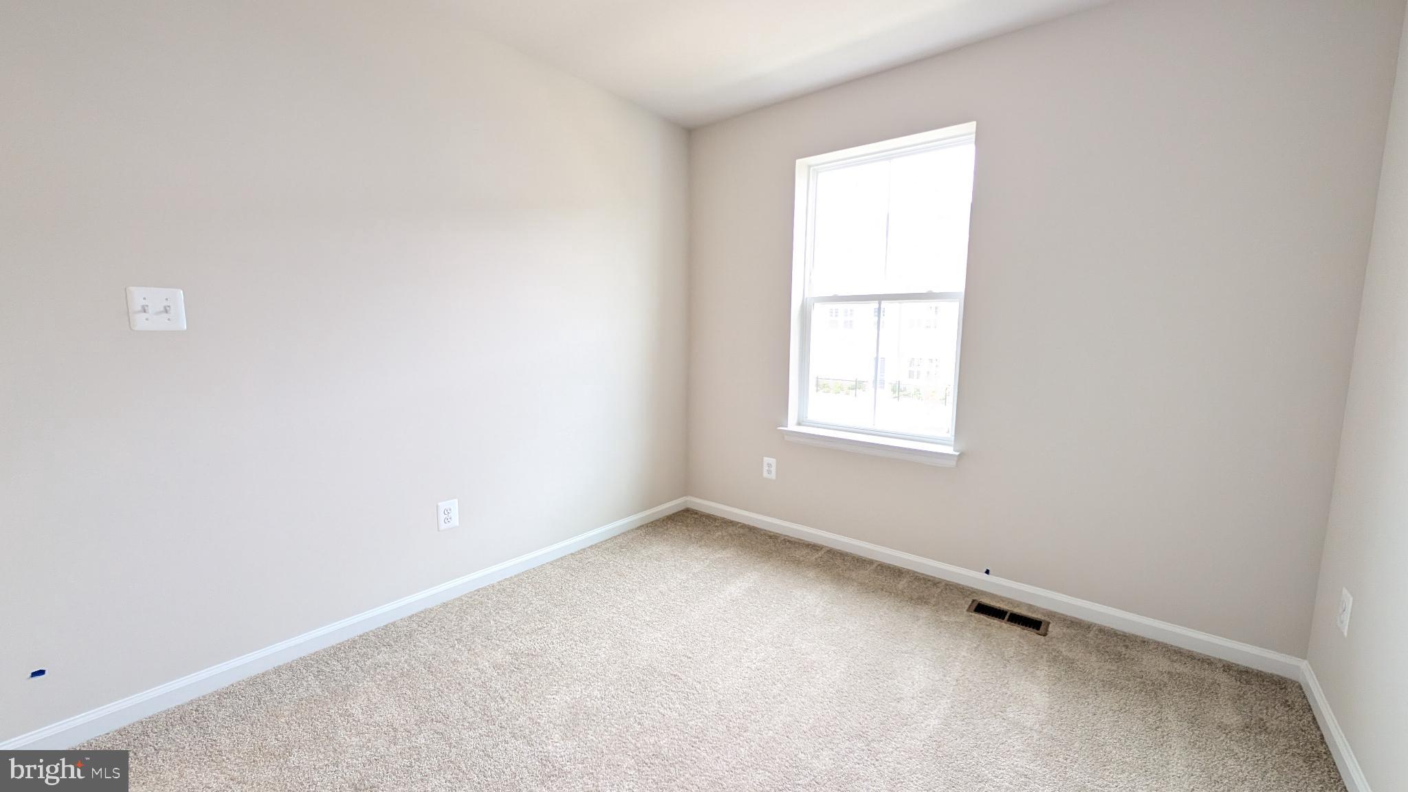 RED CLOVER MEADOWS - Residential Lease