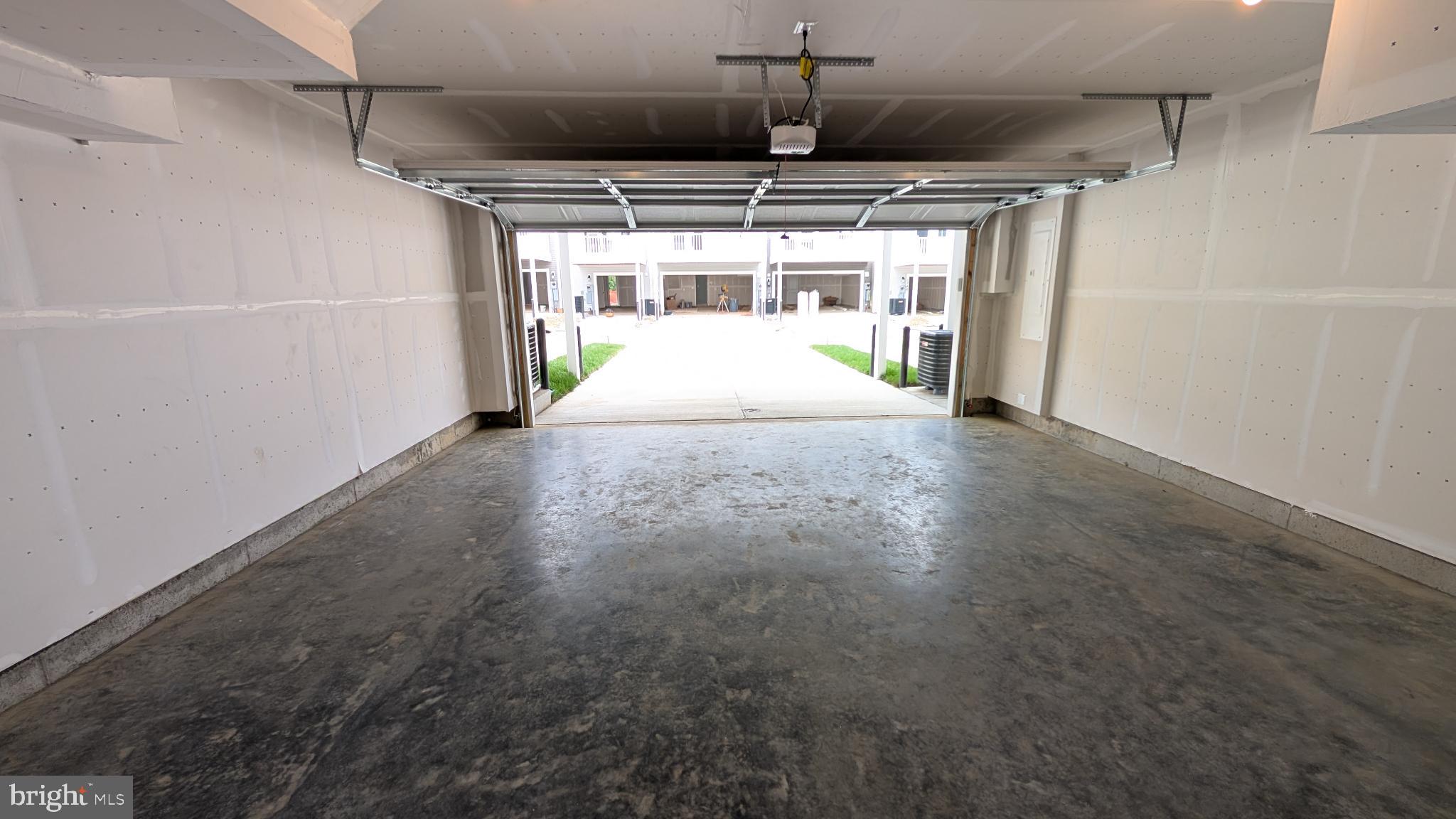 RED CLOVER MEADOWS - Residential Lease