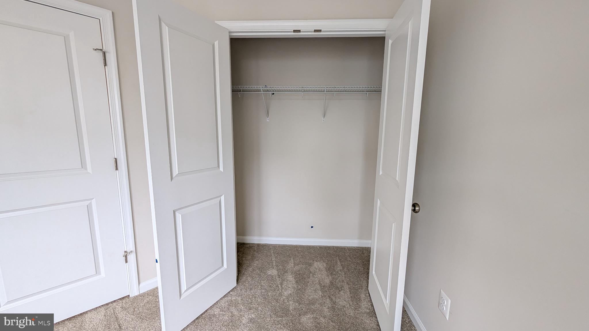 RED CLOVER MEADOWS - Residential Lease