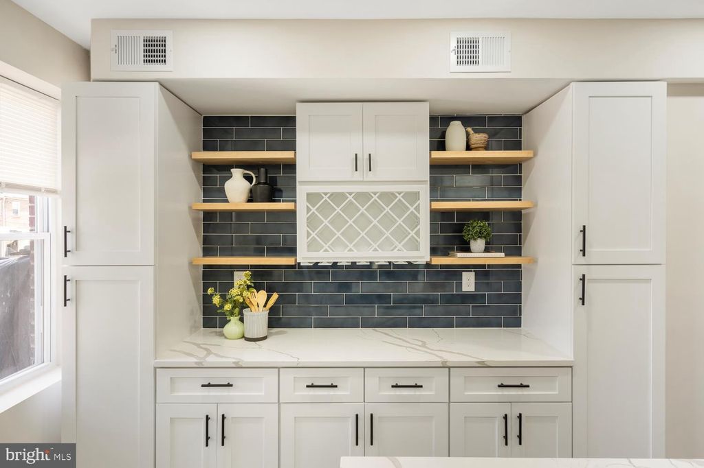 Photo of 425 Elrino Street, BALTIMORE, MD 21224 (MLS # MDBA2186866)