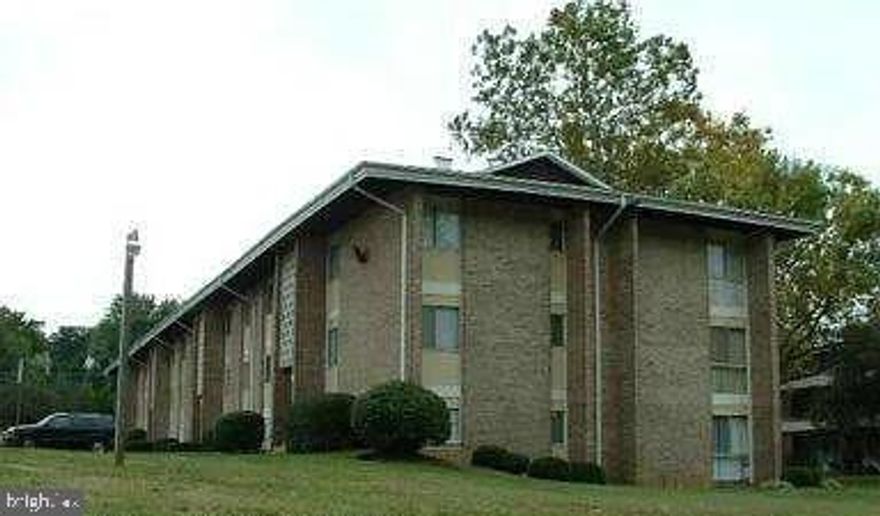 Imagine entertaining and relaxing on your private, top floor balcony? Lovely outdoor space,  overlooking an Open Area and Trees.  Two Bedroom.  Top Floor Condo. Updated Bathroom. New Central A/C Unit (2021). However, it's the location that makes this an amazing investment property.  It's just Minutes from National Harbor, the Tanger Outlets, and offers EASY Commuting routes to DC/Northern VA . NOTE FOR THE BUDGET: All utilities (gas, electric and water/sewer) are centrally metered, so ALL are included in the monthly condo fee.