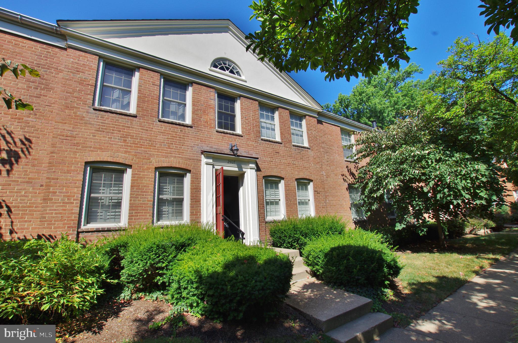 2407 ARLINGTON BOULEVARD 102