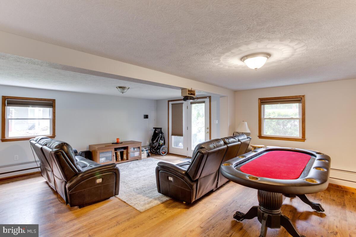 TOWN CREEK - Residential