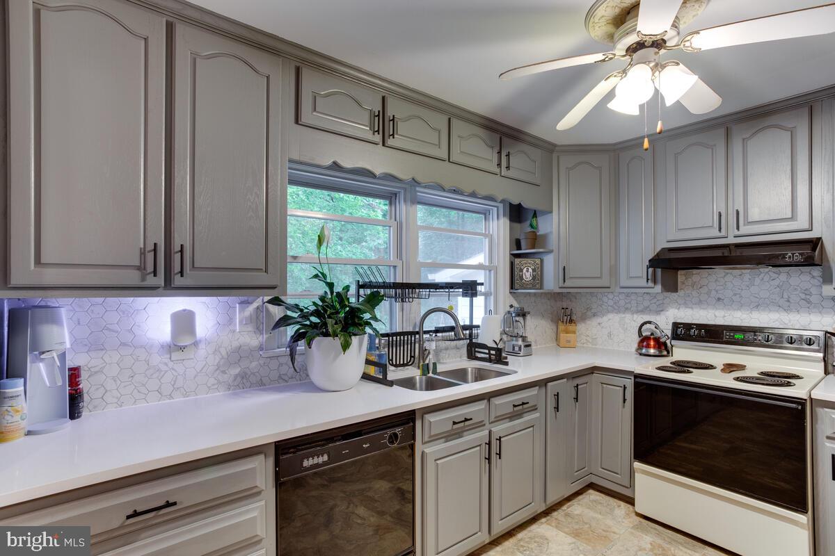 TOWN CREEK - Residential