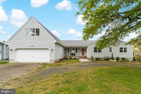 Photo of 14 Harborview Drive, ATLANTIC HIGHLANDS, NJ 07716 (MLS # NJMM2004448)