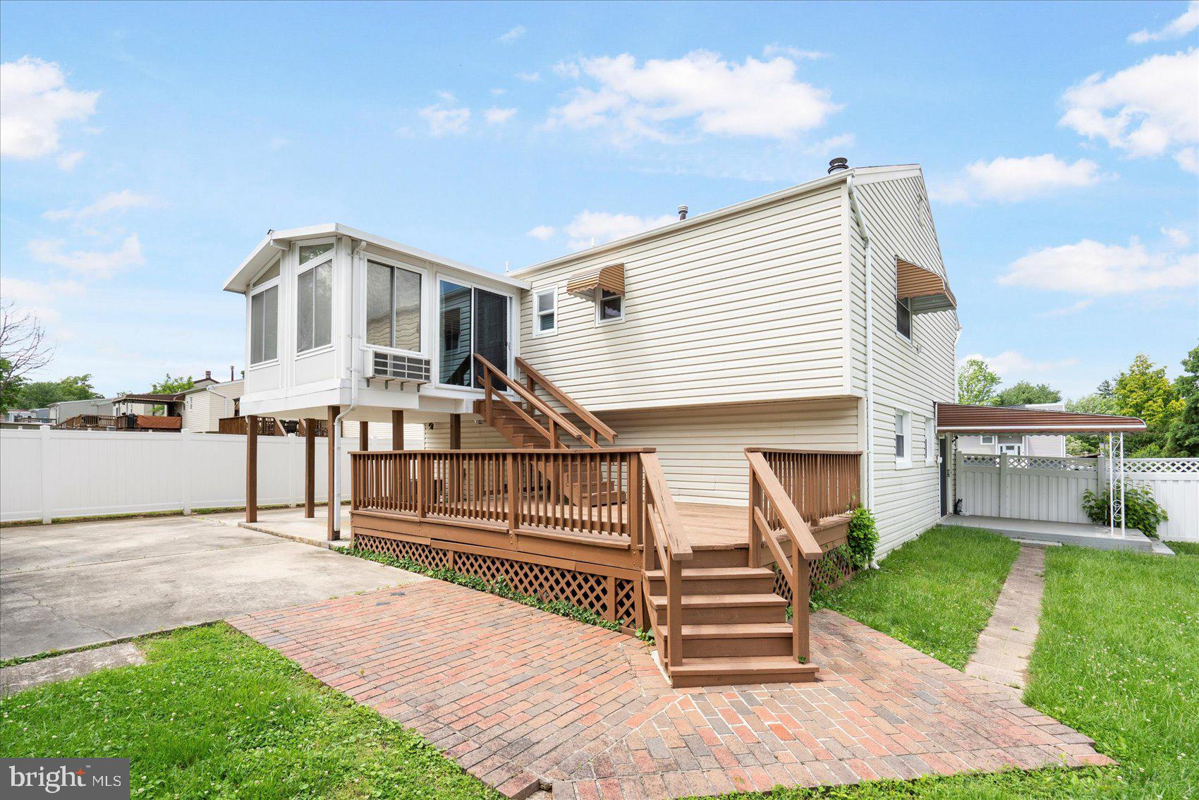 CHARLES VILLAGE - Residential