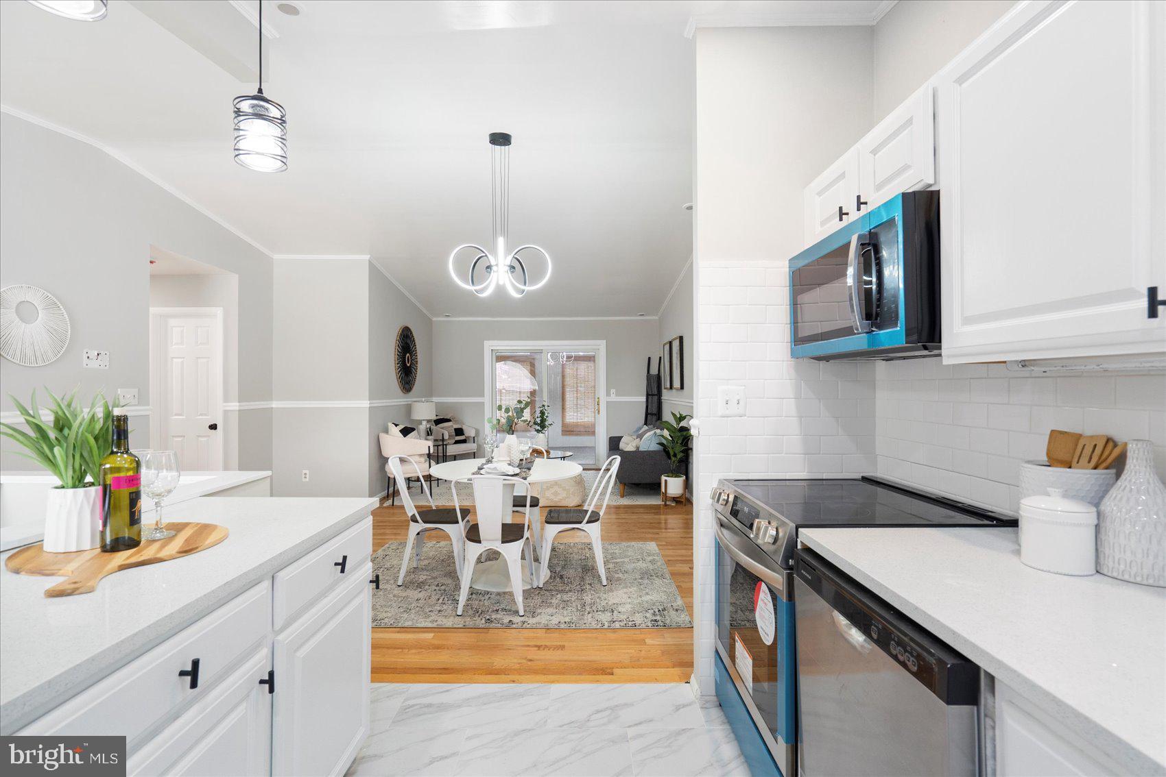 CHARLES VILLAGE - Residential