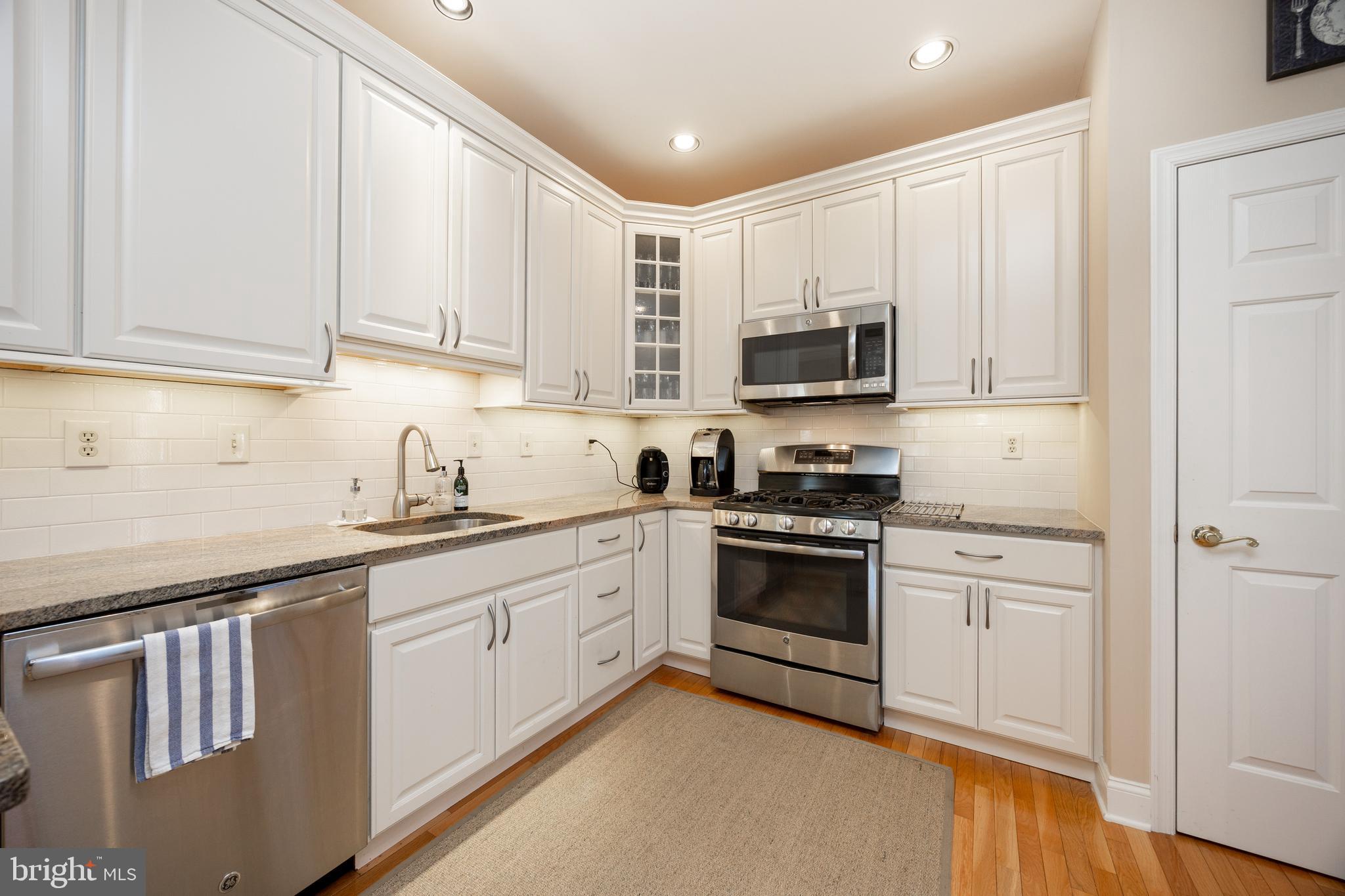 EAGLEVIEW - Residential