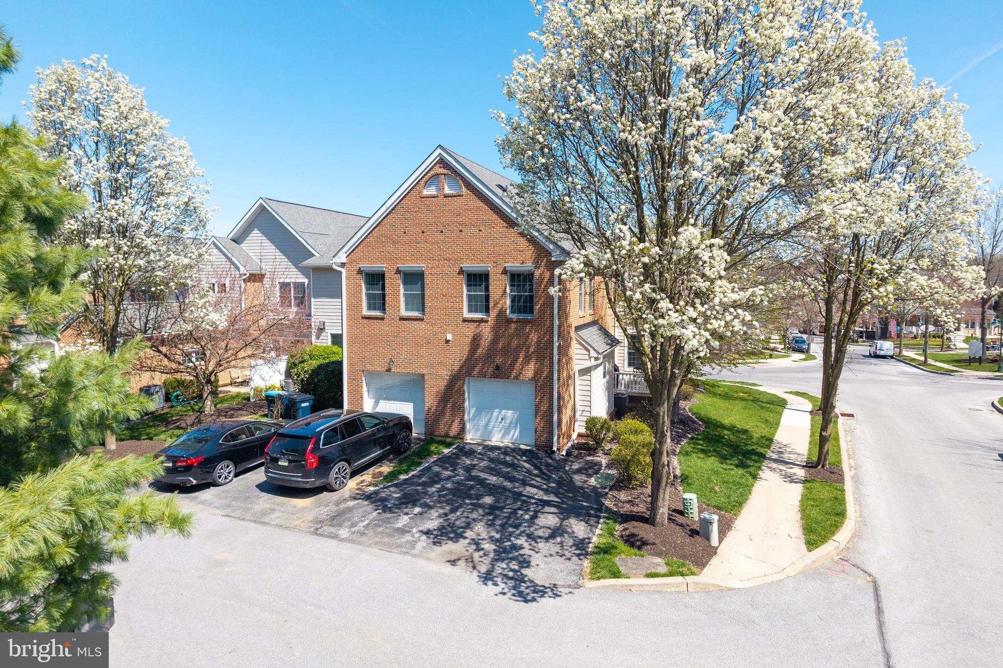 EAGLEVIEW - Residential