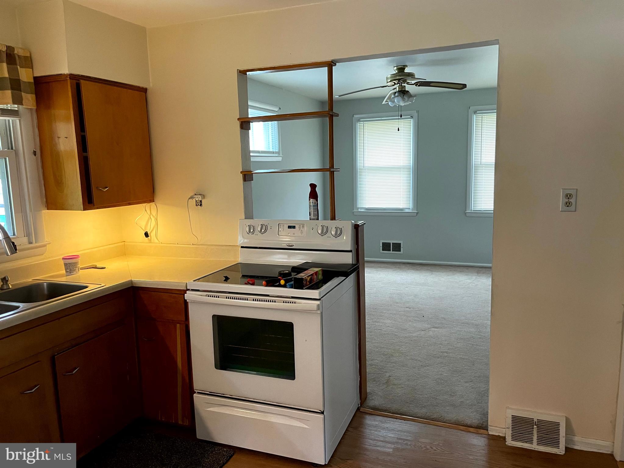 MARLYN MANOR - Residential