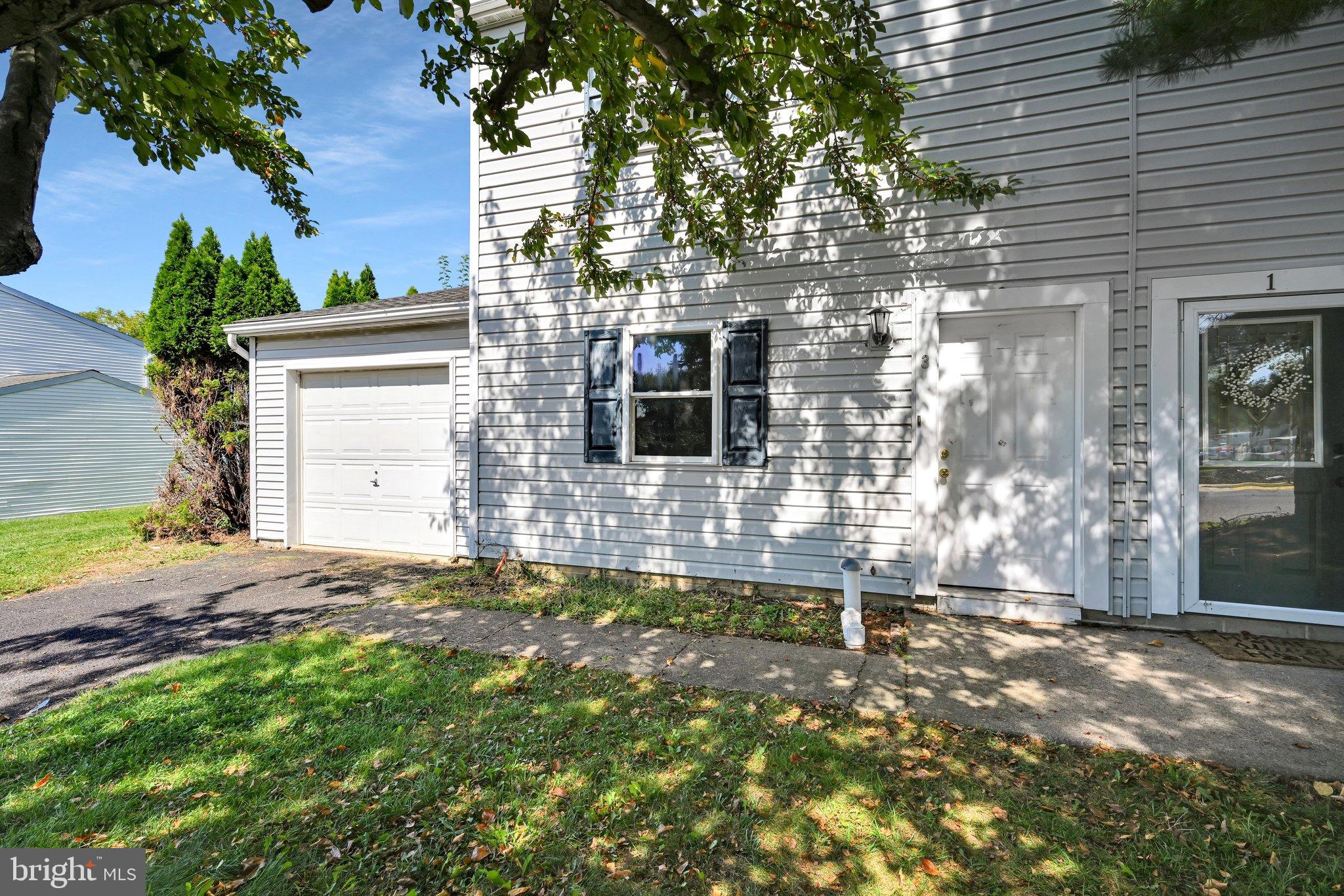 3 WALNUT MILL LANE