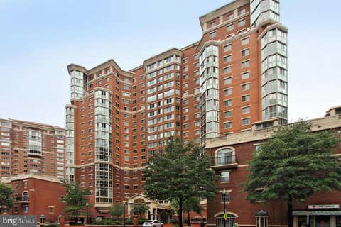 Photo of 2151 Jamieson Ave., Ave #2009, ALEXANDRIA, VA 22314 (MLS # VAAX2064604)