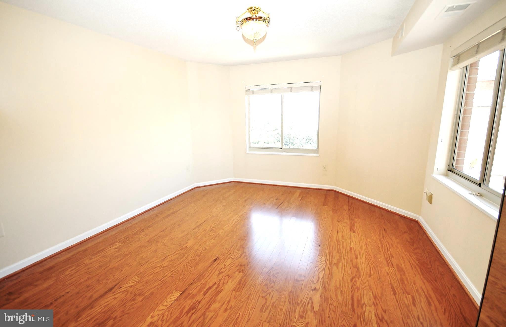 2151 JAMIESON AVE., 2009