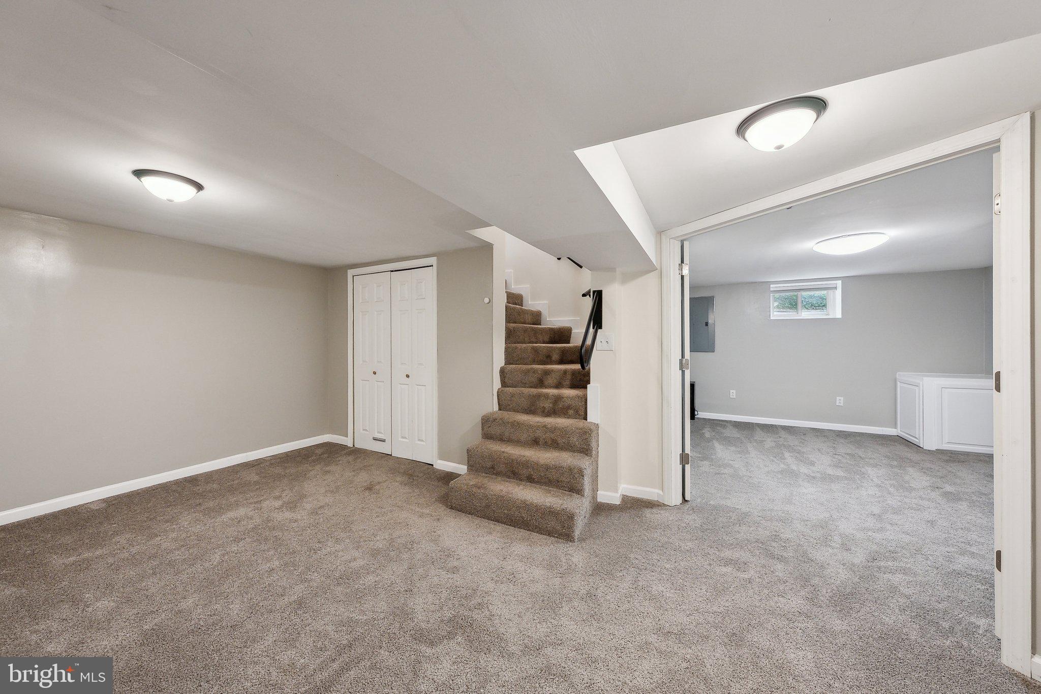 VIRGINIA HILLS - Residential