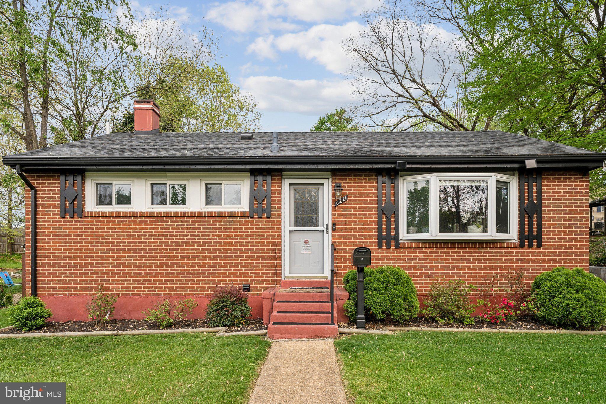 VIRGINIA HILLS - Residential