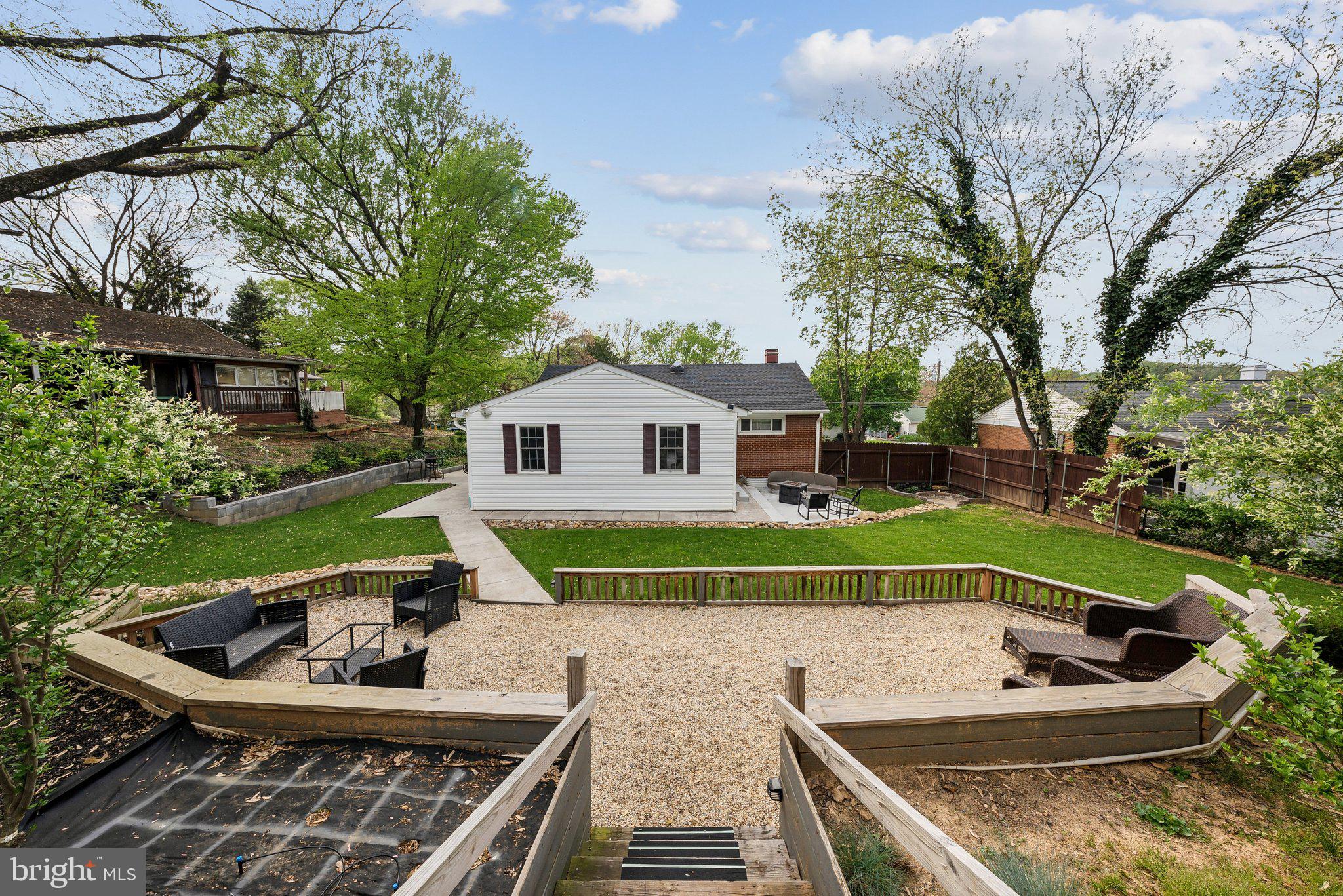 VIRGINIA HILLS - Residential