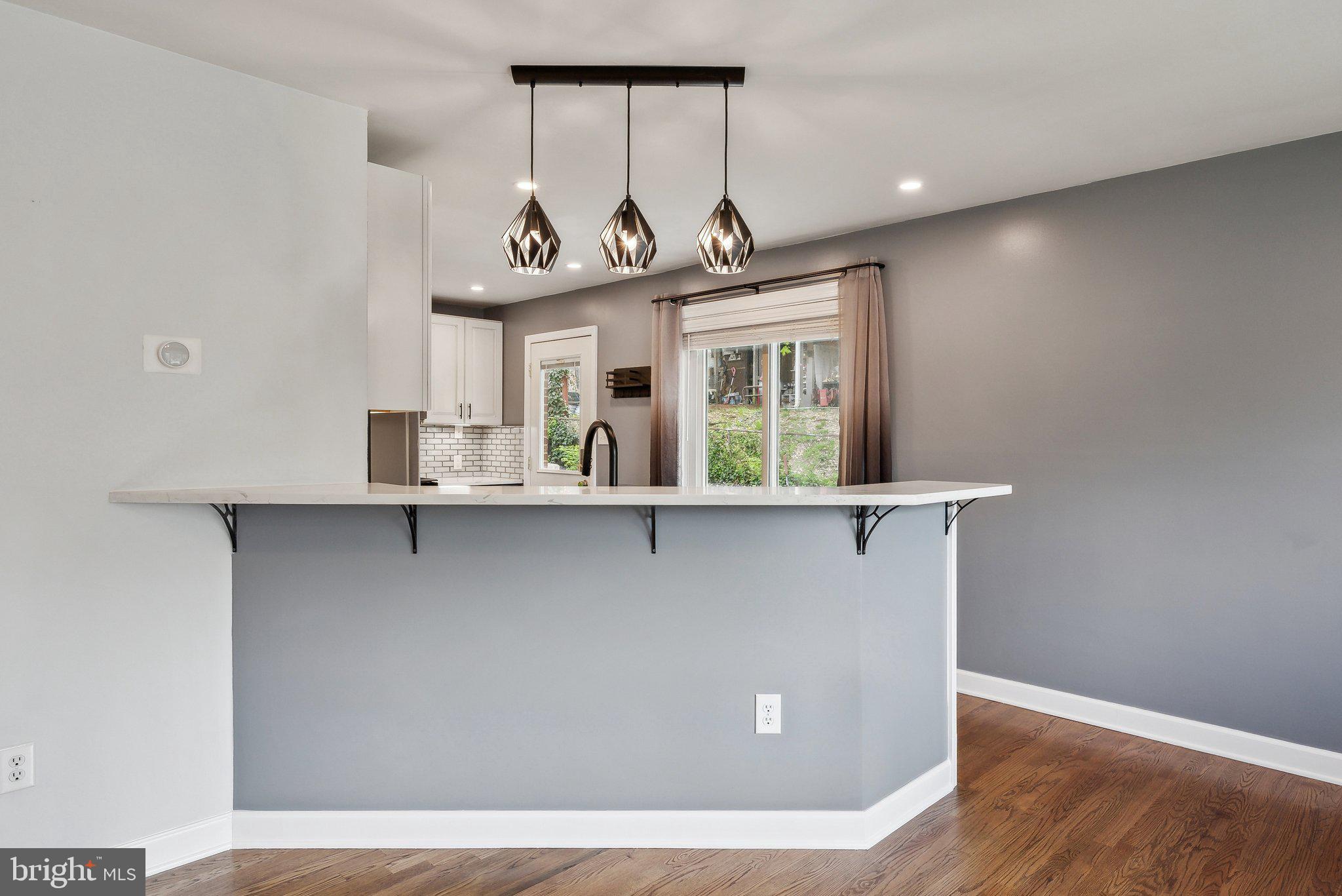 VIRGINIA HILLS - Residential