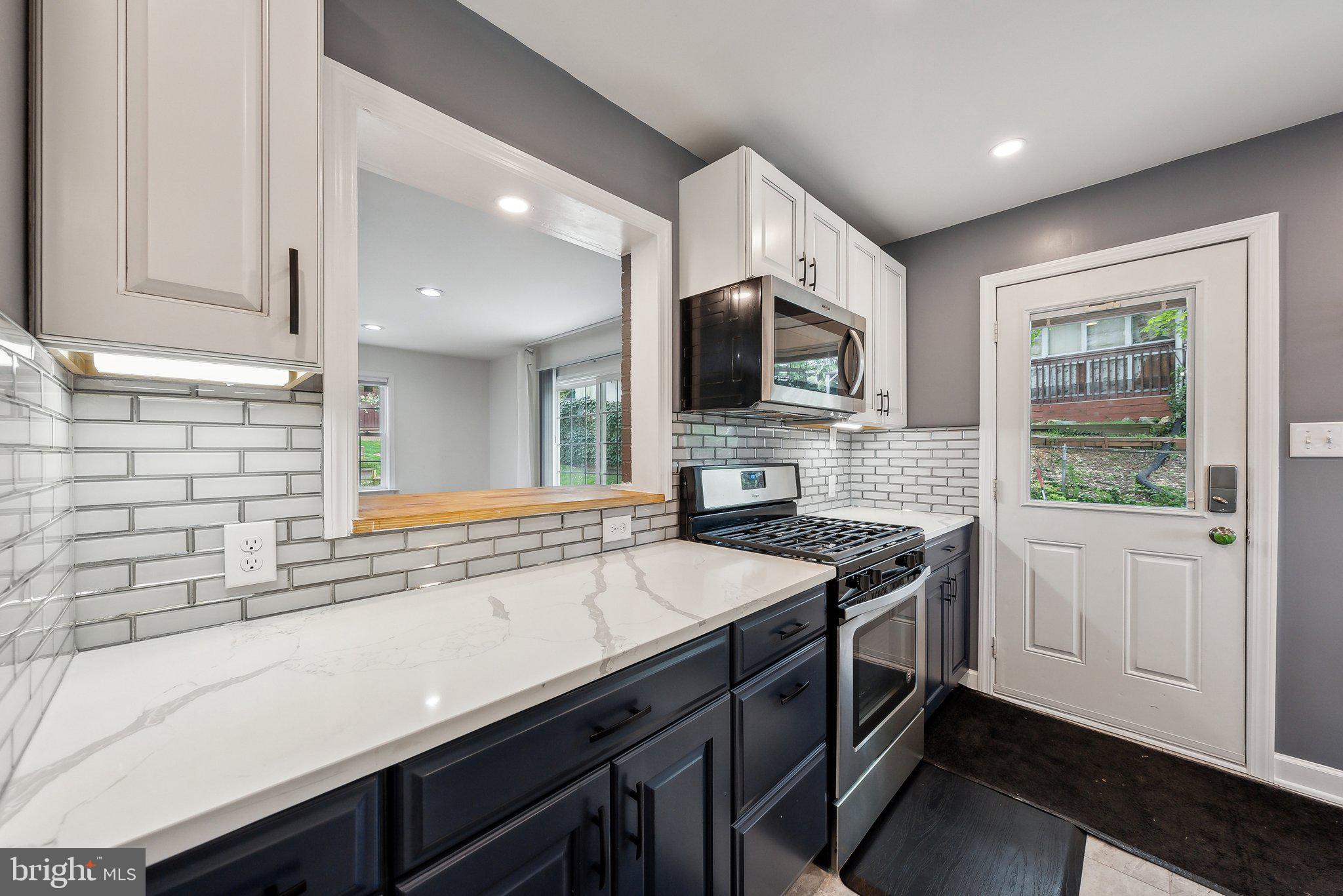 VIRGINIA HILLS - Residential