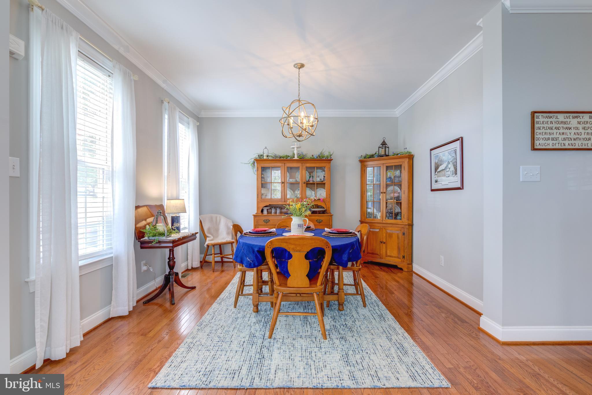 KNOB HILL FARMS - Residential