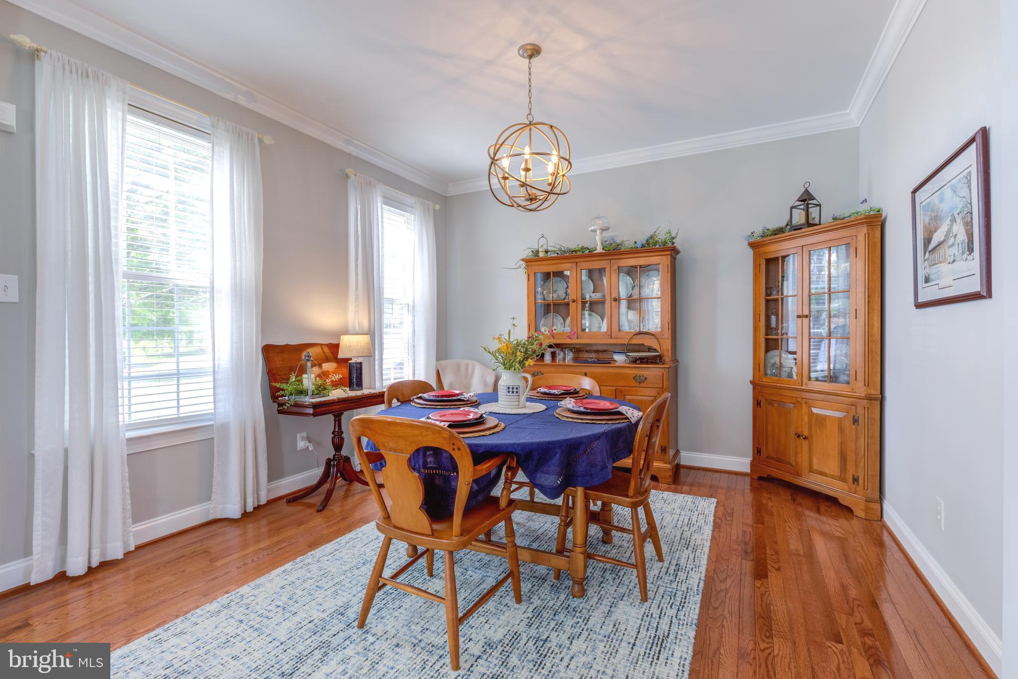 KNOB HILL FARMS - Residential