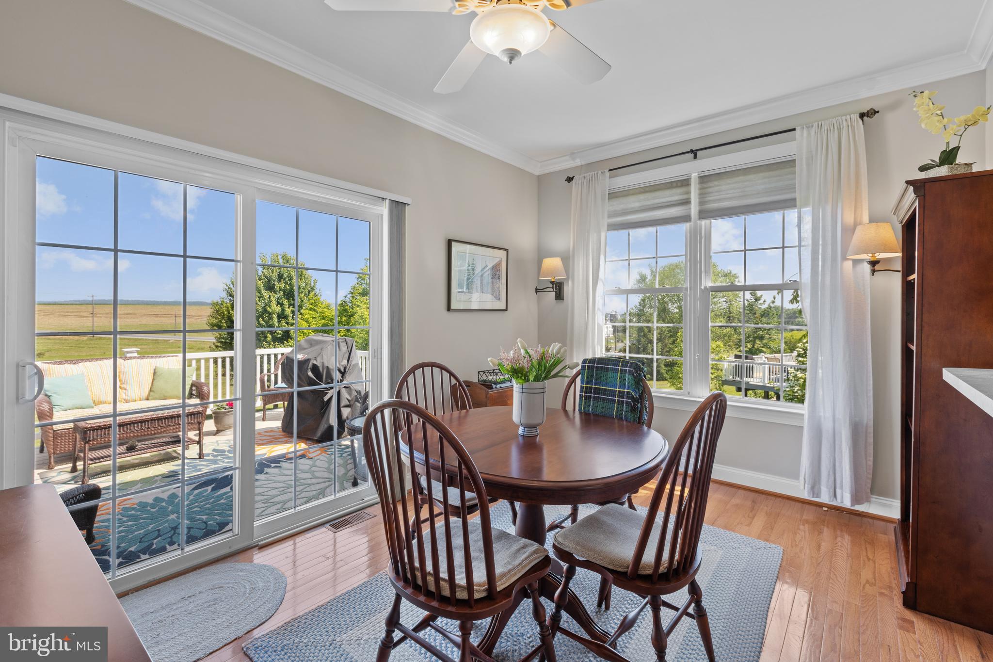 KNOB HILL FARMS - Residential