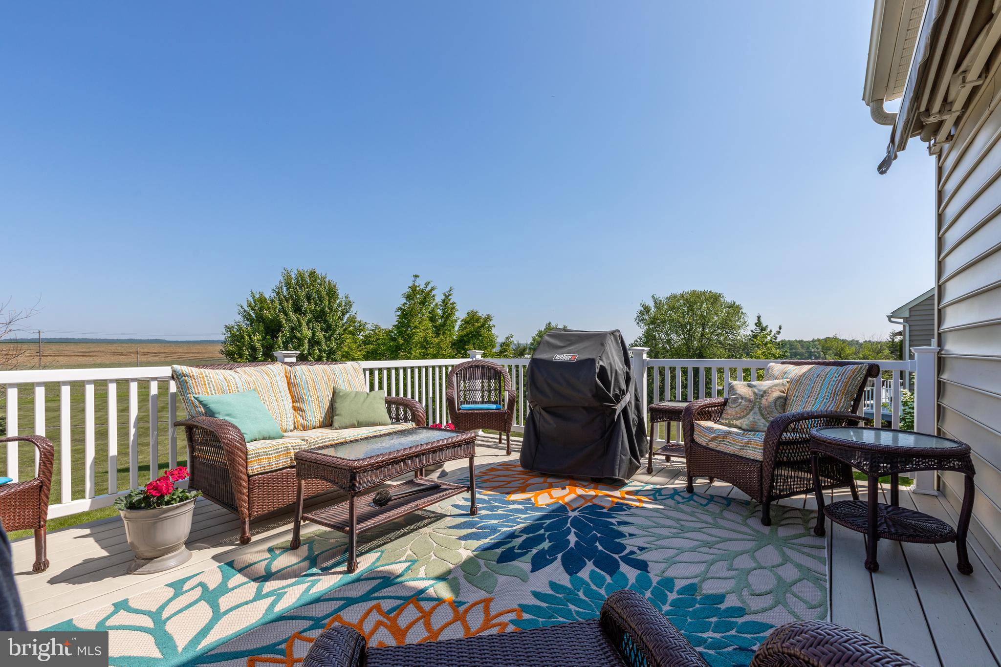 KNOB HILL FARMS - Residential