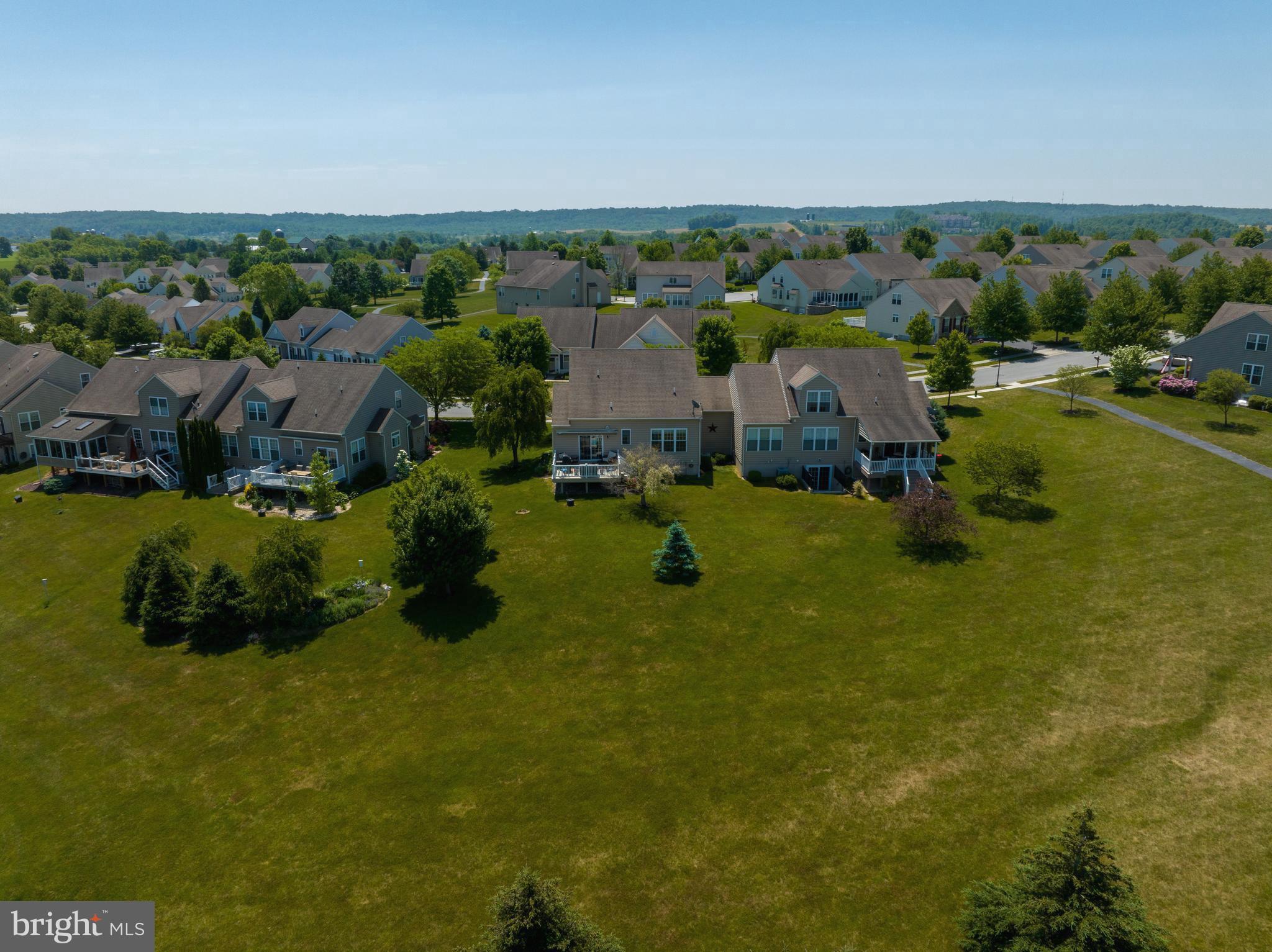 KNOB HILL FARMS - Residential