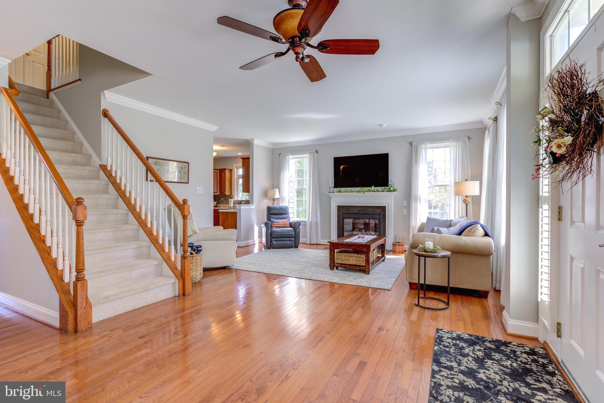 KNOB HILL FARMS - Residential