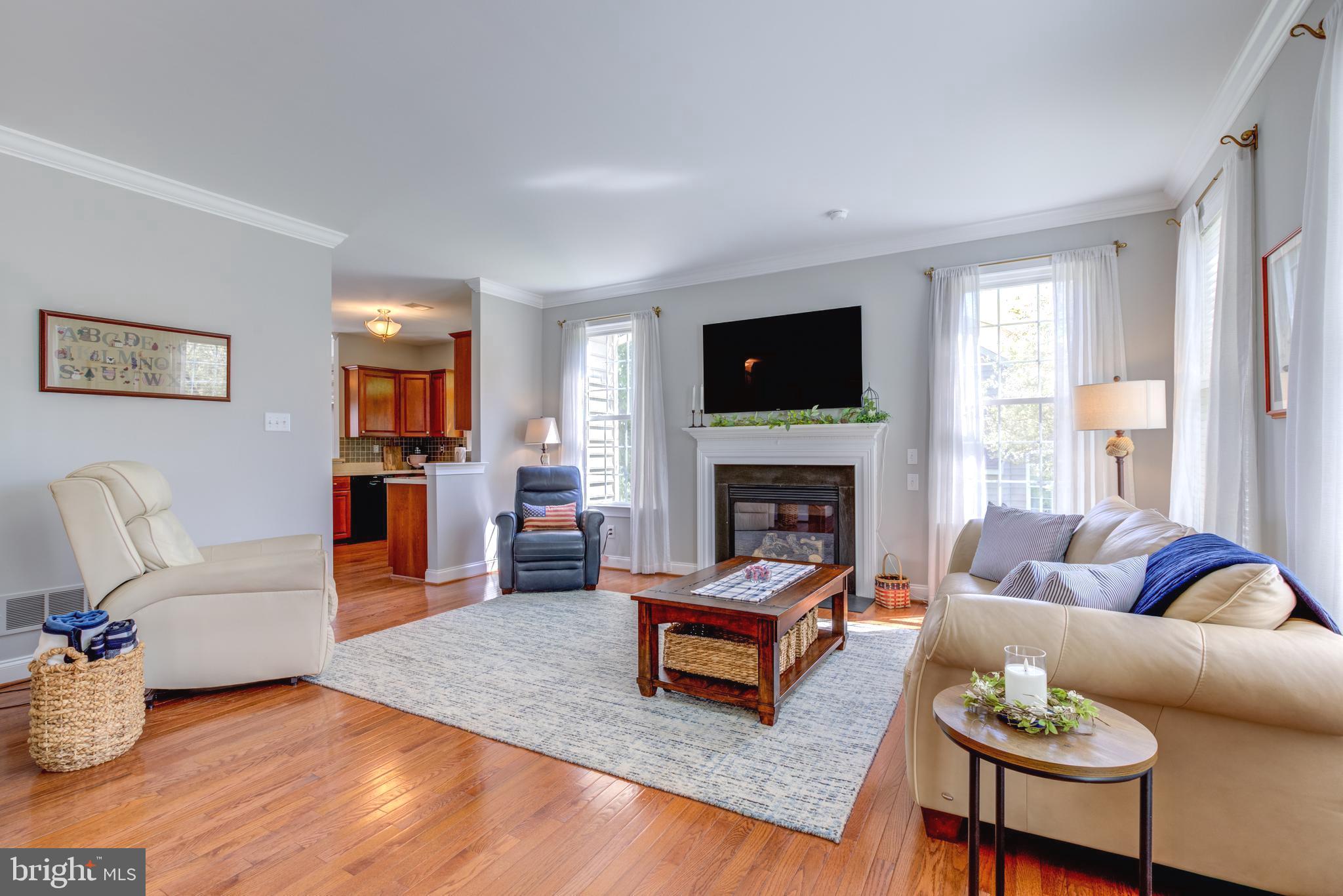 KNOB HILL FARMS - Residential