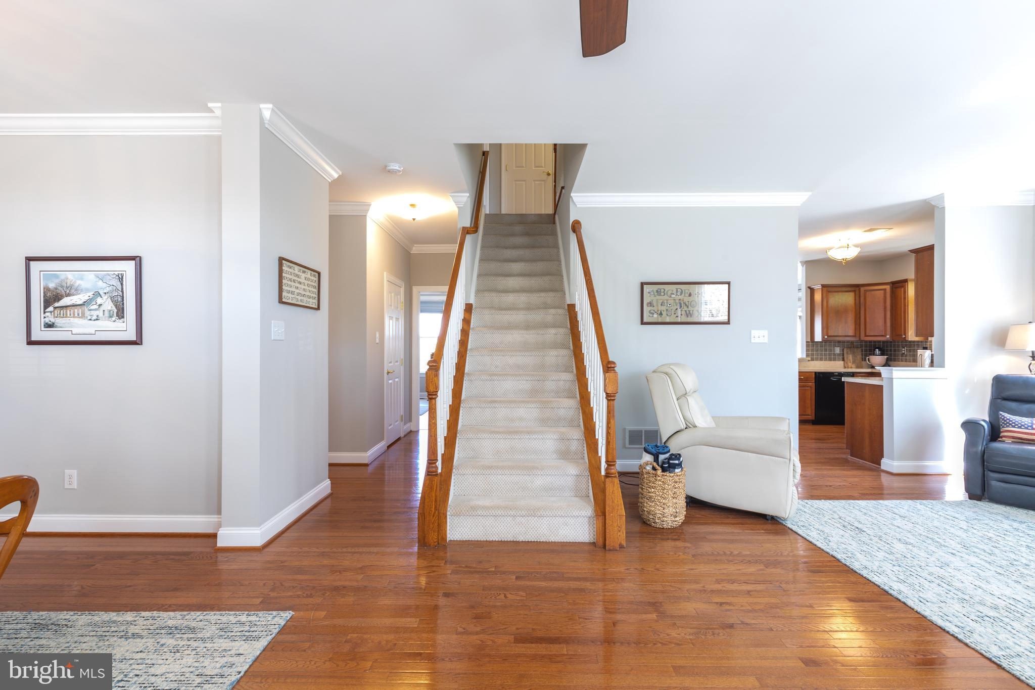 KNOB HILL FARMS - Residential