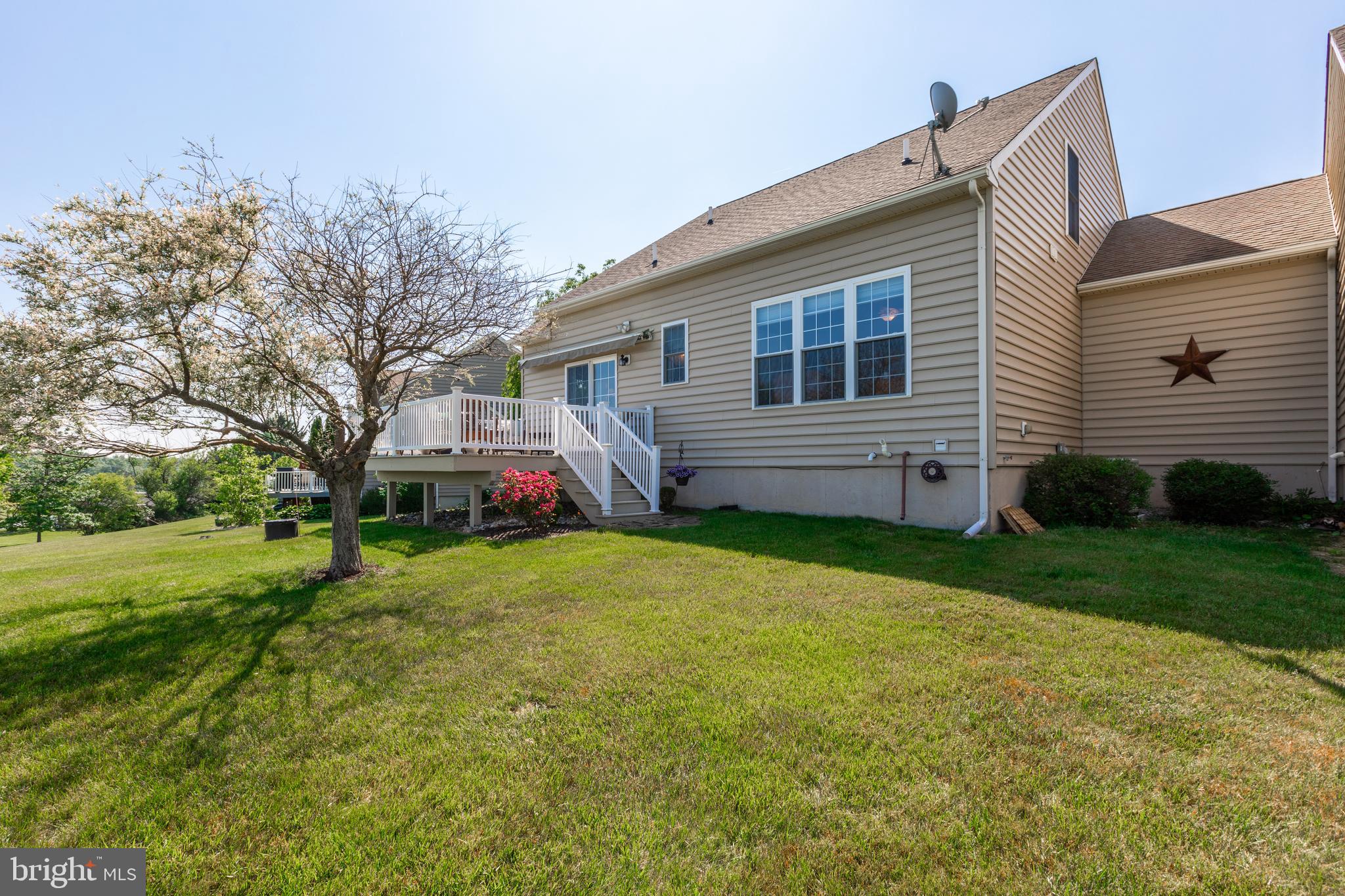 KNOB HILL FARMS - Residential