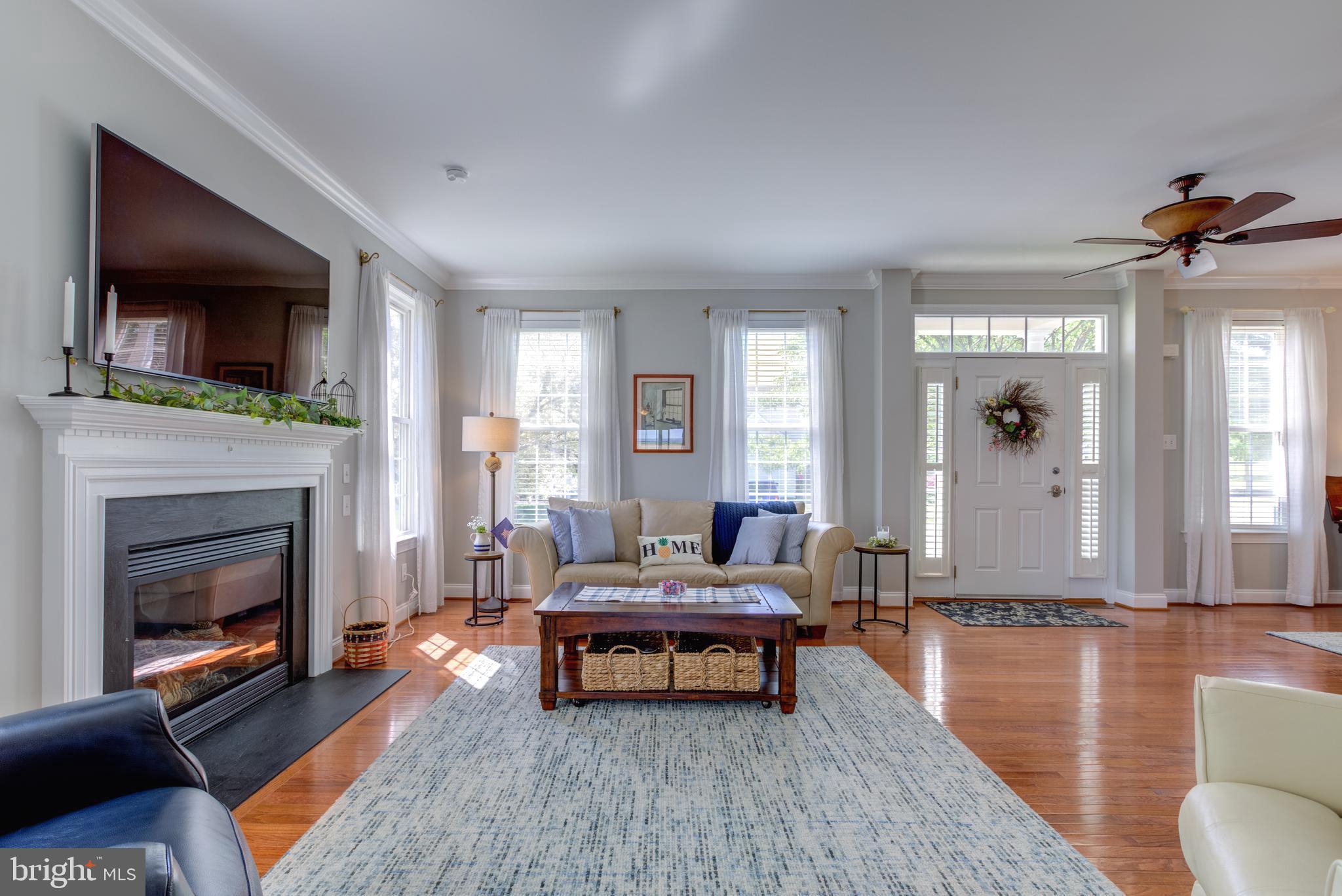 KNOB HILL FARMS - Residential