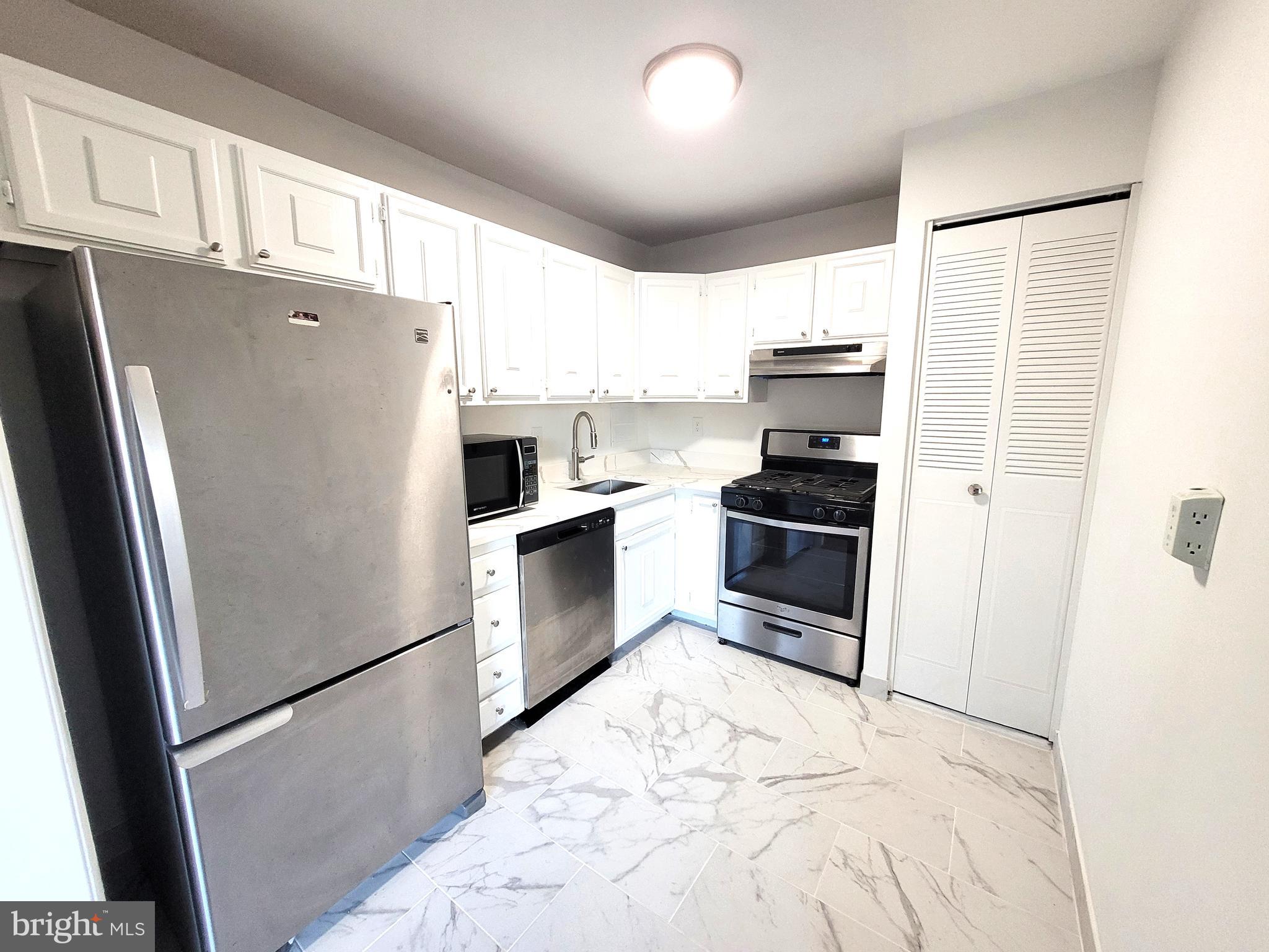 6147 LEESBURG PIKE 506