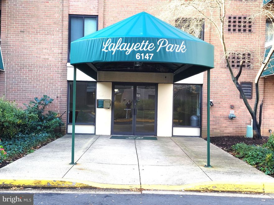 Nice affordable 2BR 1BA condo in Falls Church, near Seven Corners! 
Excellent location, close to everything. Condo fee includes all utilities. Recently renovated: fresh paint, updated kitchen, updated bathroom, new carpet, new lighting, new  electrical outlets and switches. Move-in ready!!!  You don't want to miss this one!!!