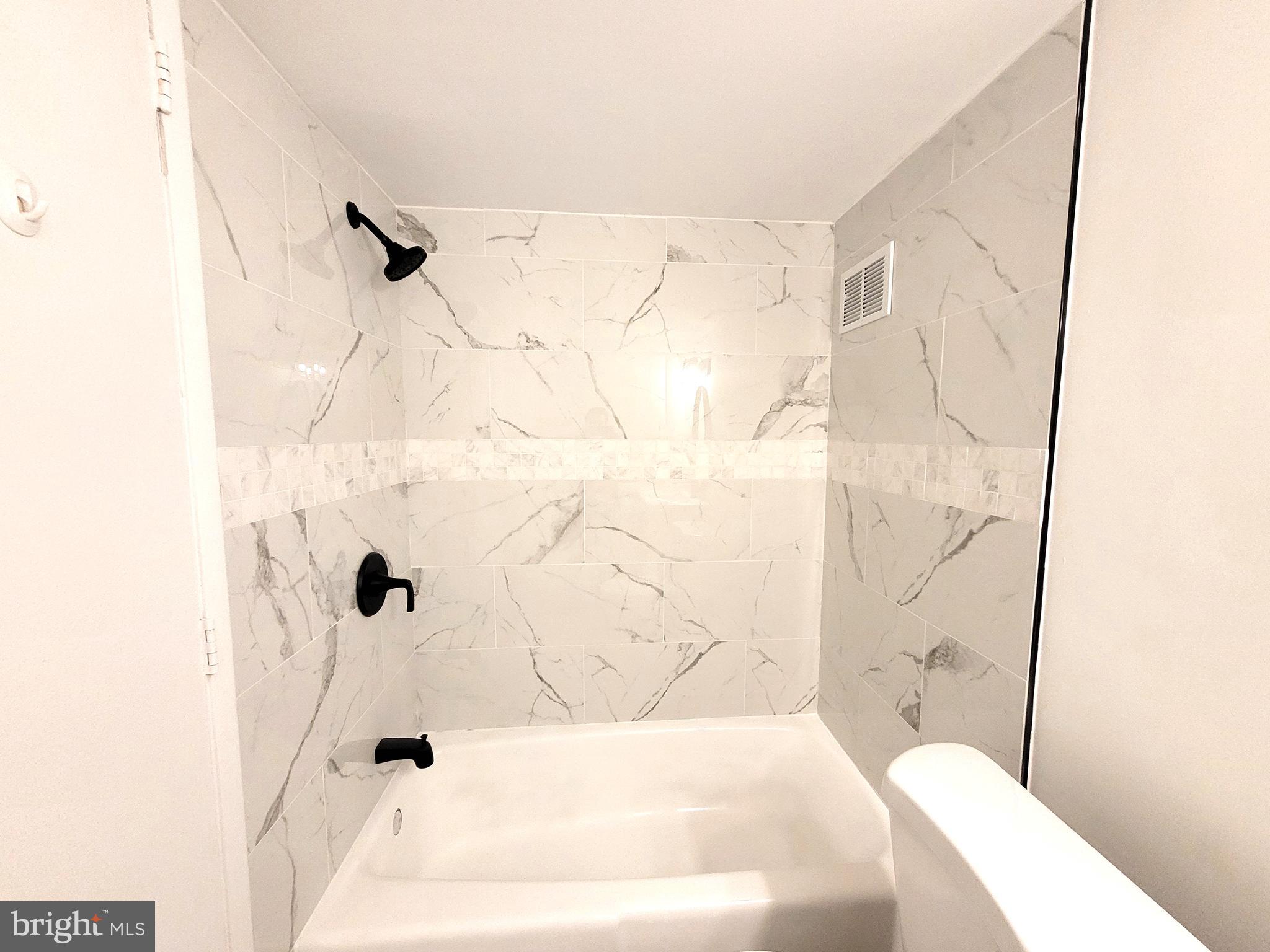 LAFAYETTE PARK - Residential