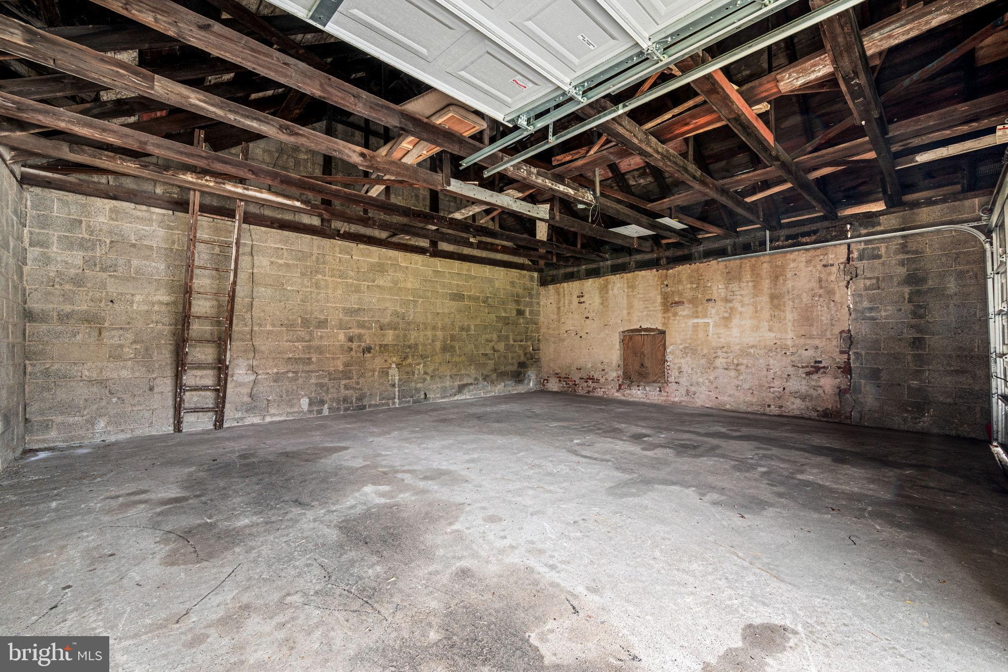 ARDMORE PARK - Residential