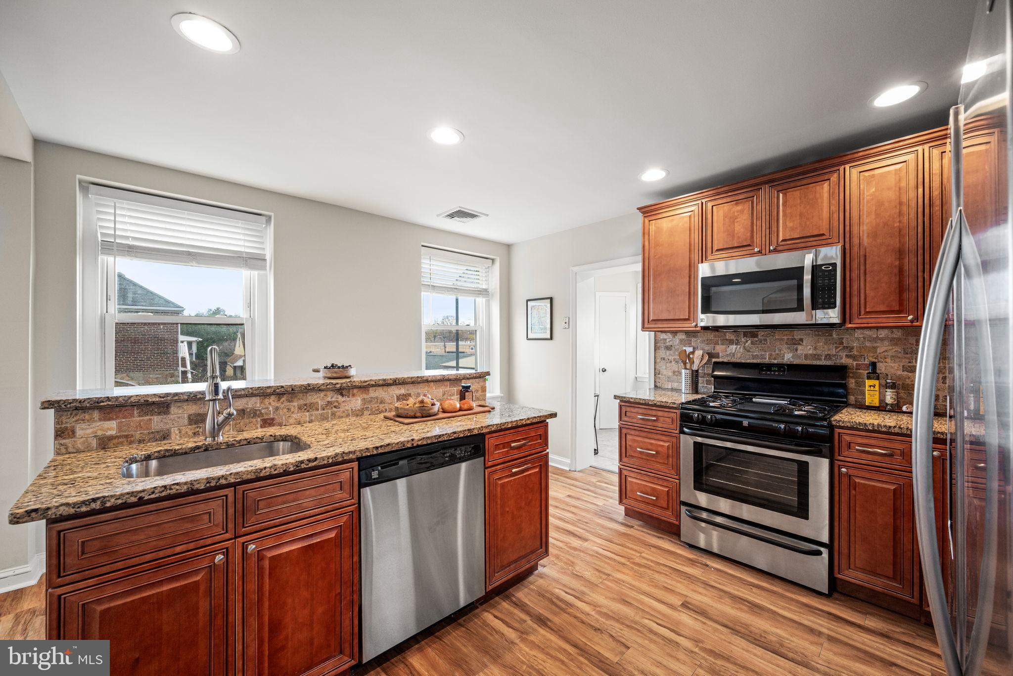 ARDMORE PARK - Residential