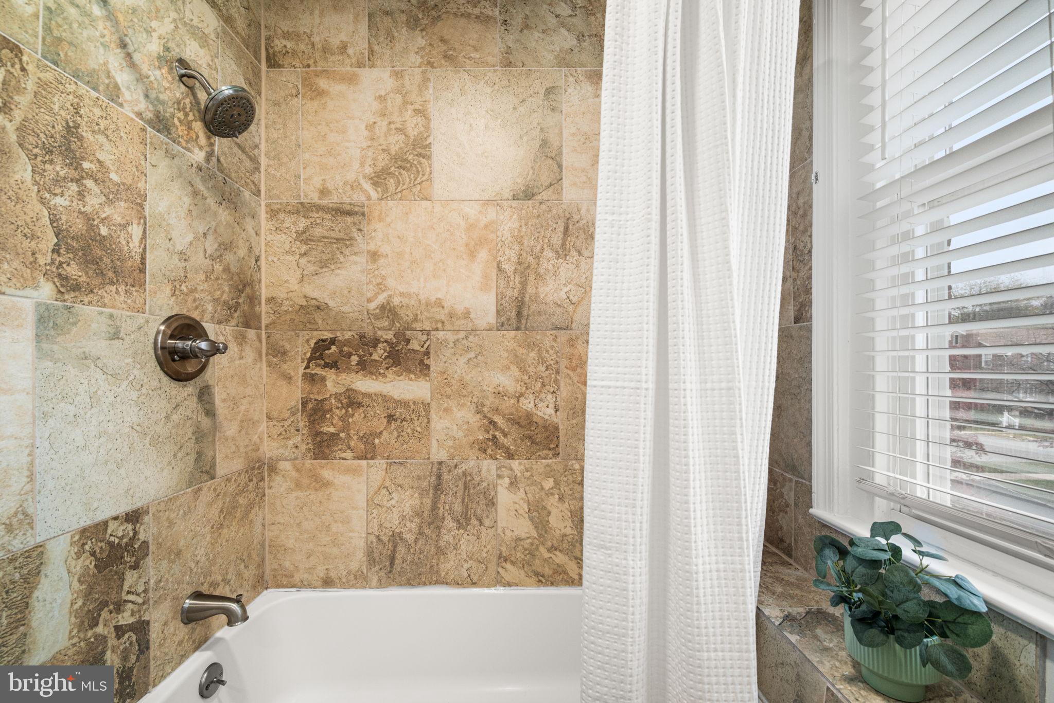 ARDMORE PARK - Residential