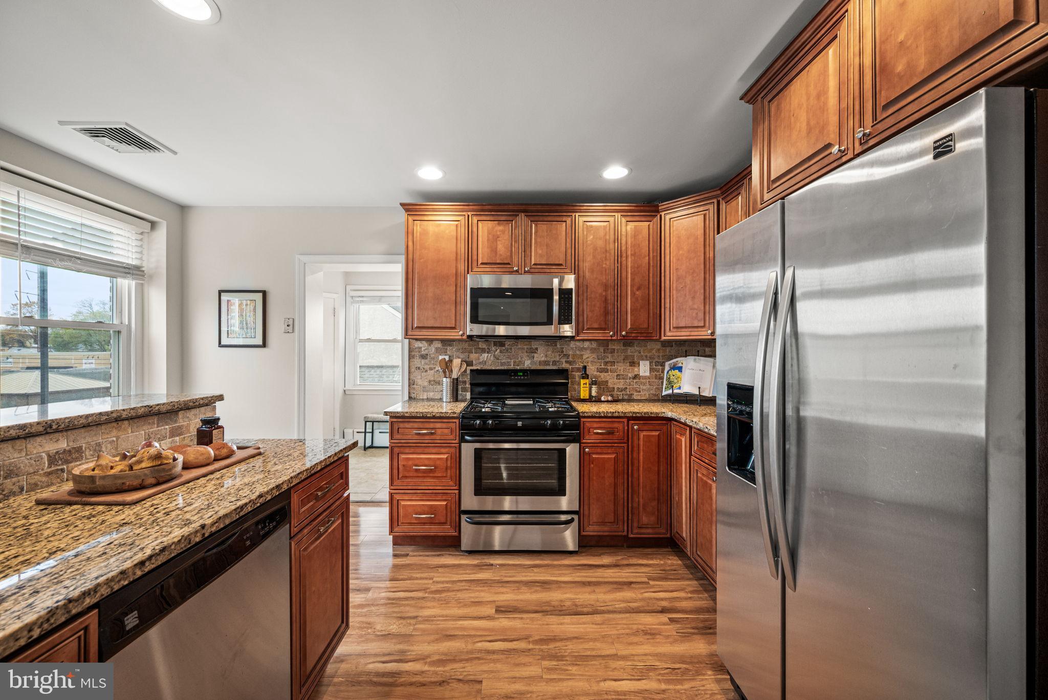 ARDMORE PARK - Residential