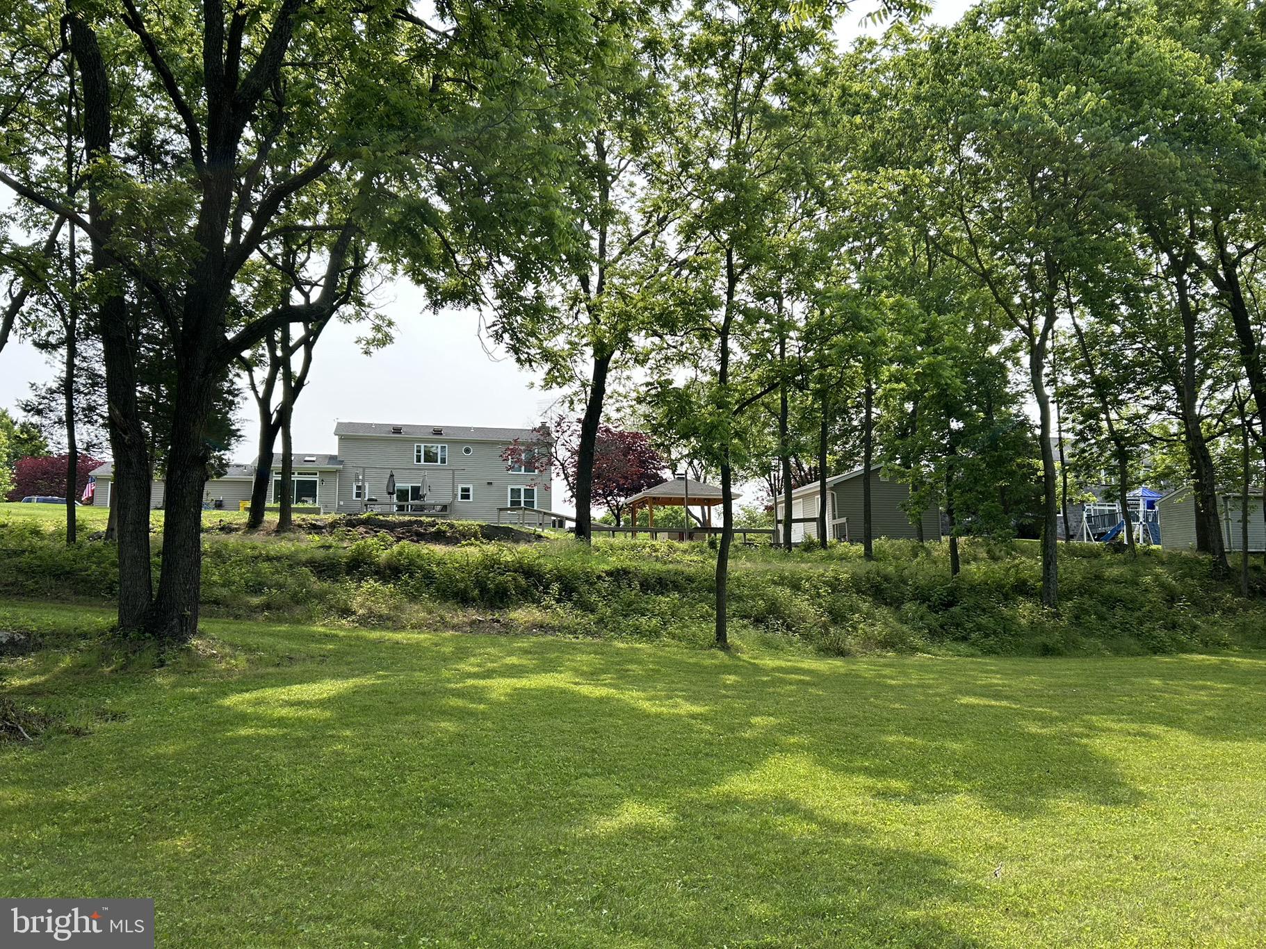 SHEPHERD WEST - Residential