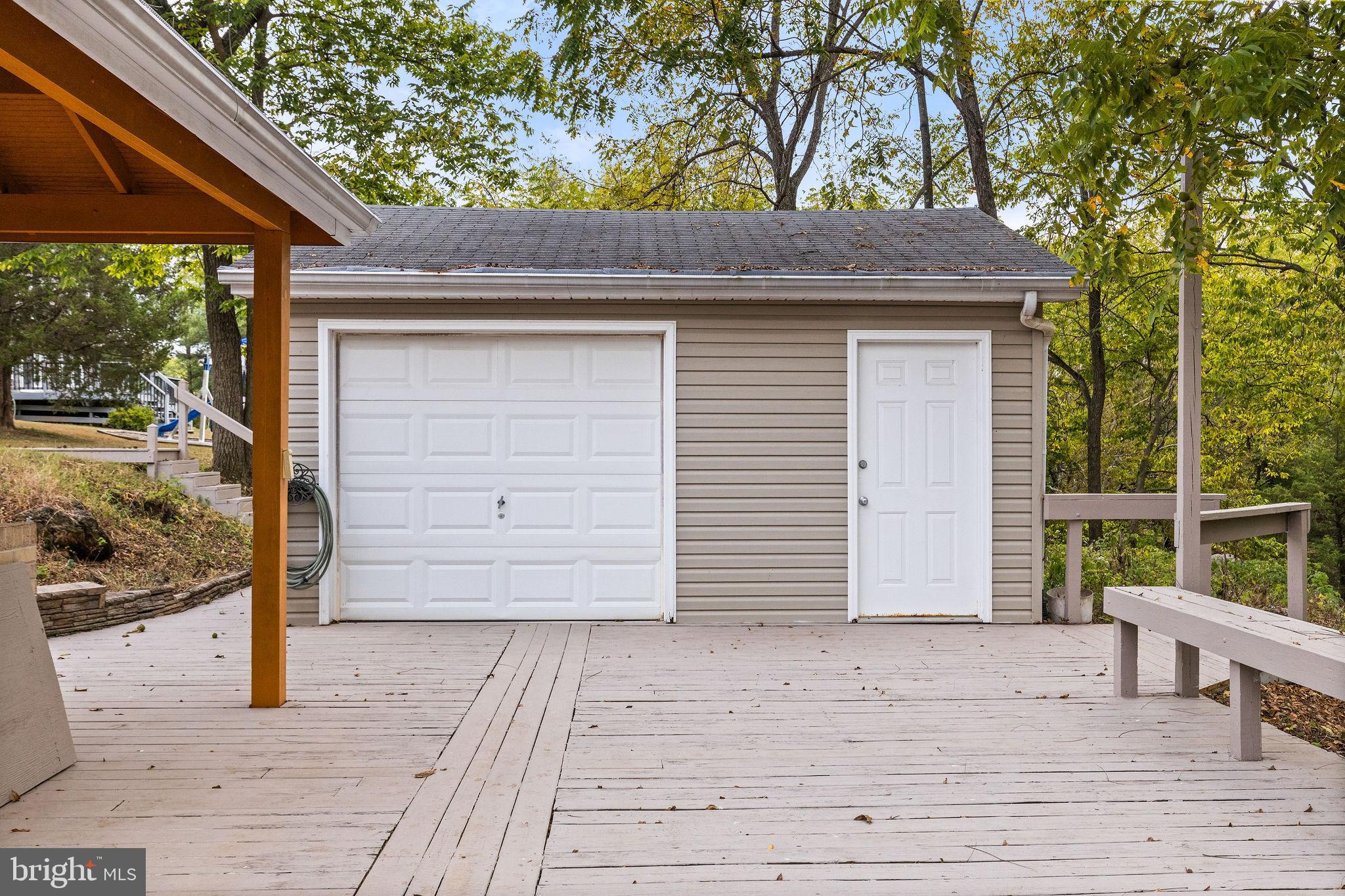 SHEPHERD WEST - Residential