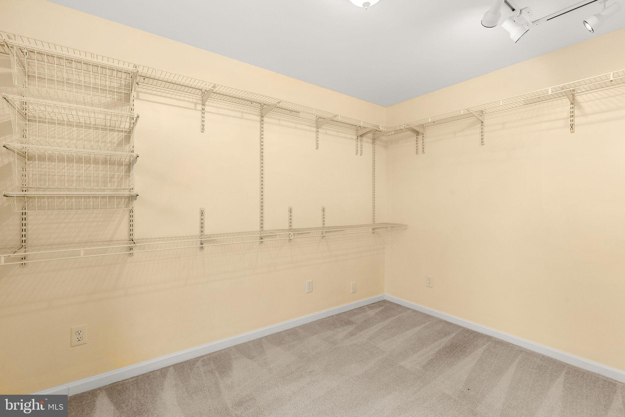 SHEPHERD WEST - Residential