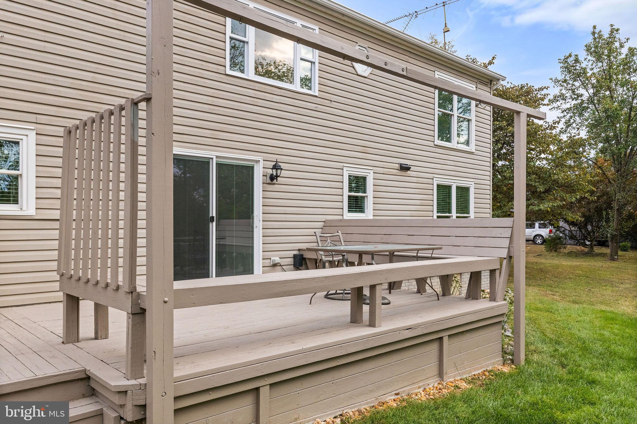 SHEPHERD WEST - Residential